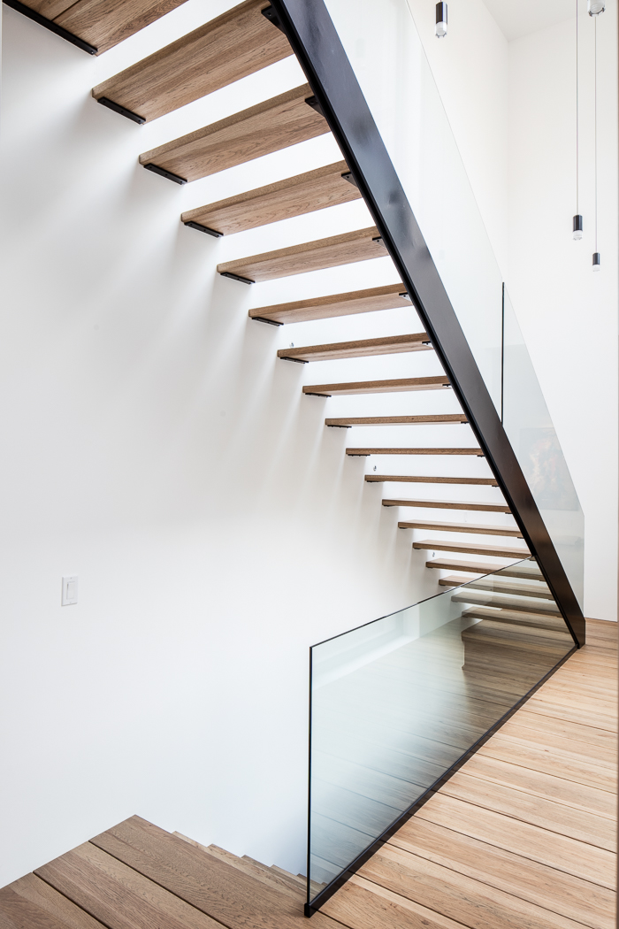 Image de réalisation d'un escalier suspendu Slik Entreprise