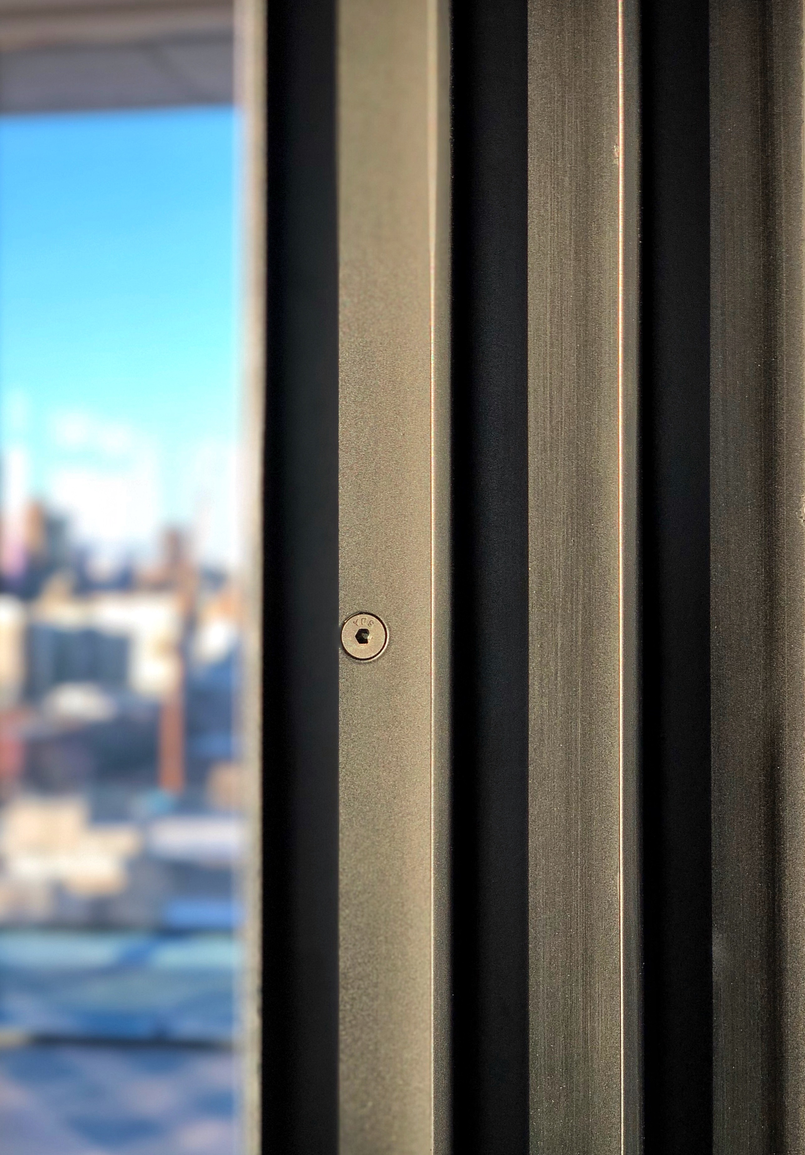 Réalisation haut de gamme : élément décoration résidentielle et escalier design.