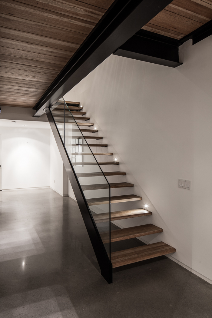 Découvrez les options sur mesures offertes par Slik Entreprise pour votre escalier résidentiel