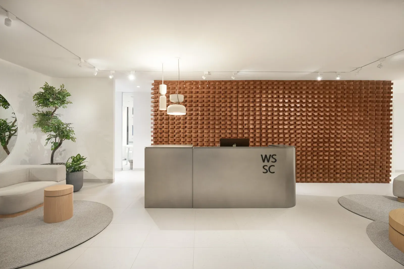 Un espace commercial conçu et pensé pour allier modernité, style et professionnalisme.